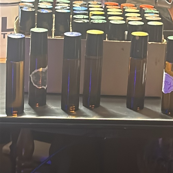 Colognes and perfumes amazing fragrances 10ml bottles - Picture 2 of 4